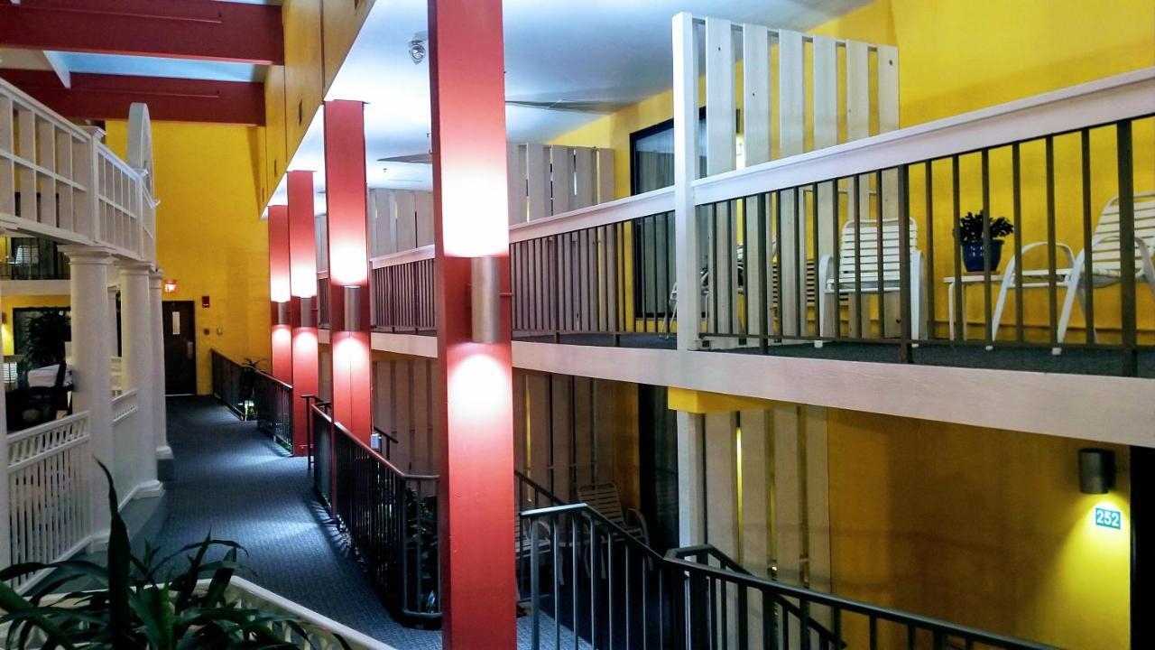 Bel-Aire Hotel Lake 이리 외부 사진