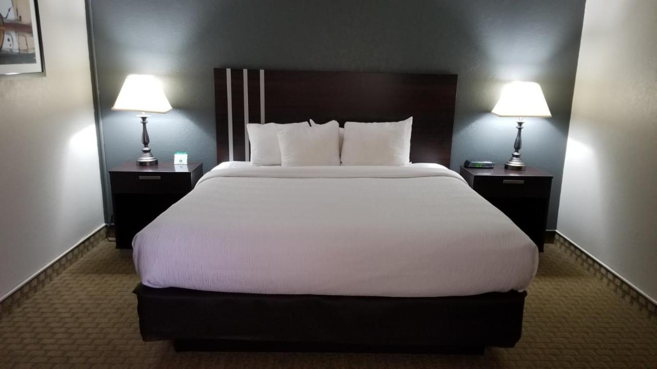 Bel-Aire Hotel Lake 이리 외부 사진